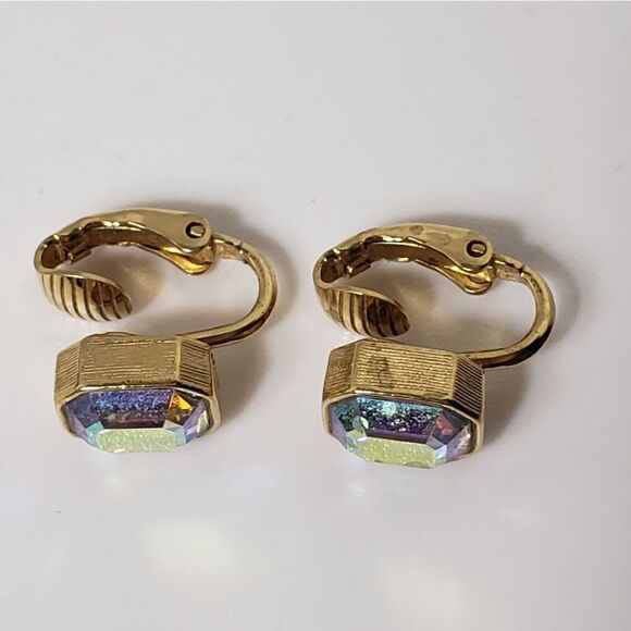 VINTAGE AVON Aurora Borealis Enamel-cut Clip-on Earrings - Picture 2 of 5
